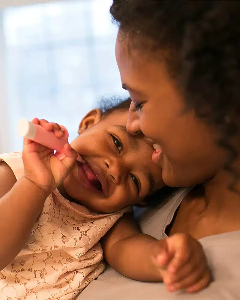 Dr. Brown's Brosse à dents 0-3A - Rose – Image 3