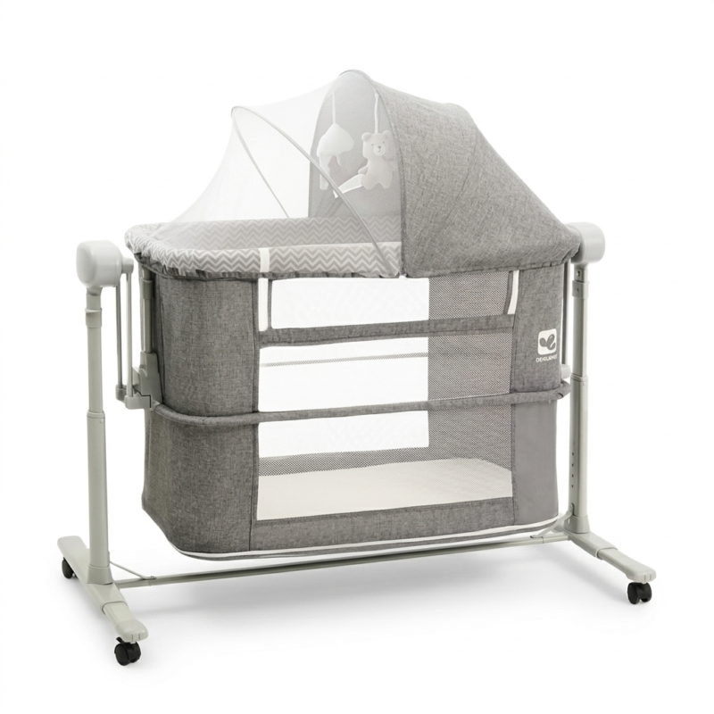 🍼 Lit Bébé Coolbaby 5 en 1 – Multifonction avec Balancement Automatique, Bluetooth et Télécommande 🌟 Confort, sécurité et innovation pour le sommeil de bébé Le lit bébé Coolbaby 5 en 1 modèle est bien plus qu’un simple berceau. Conçu pour offrir un sommeil apaisant et sécurisé dès la naissance, il s’adapte à tous les besoins des parents modernes grâce à ses fonctions automatiques intelligentes, son balancement motorisé à 5 vitesses et sa connectivité Bluetooth pour diffuser vos berceuses préférées. ⚙️ Fonctions principales : 🔹 les modes : Berceau classique pour le sommeil quotidien Mode side bed pour dormir à côté de bébé en toute sécurité Mode balancement automatique pour apaiser bébé sans effort Mode lit au sol lorsque bébé grandit 🔹 Balancement automatique à 5 vitesses Réglez facilement la vitesse du bercement selon le besoin de votre enfant, pour un apaisement tout en douceur. 🔹 Minuterie intelligente (15 / 30 / 45 minutes) Choisissez la durée de balancement selon vos préférences via la télécommande. 🔹 Détection des pleurs Grâce au système sonore intégré, le berceau se met automatiquement en mouvement dès que bébé pleure (plus de 65dB). 🔹 Connectivité Bluetooth & musique intégrée 🎵 Diffusez vos chansons ou berceuses depuis votre smartphone, ou profitez des 15 mélodies intégrées avec volume réglable. 🔹 Télécommande complète Contrôlez toutes les fonctions à distance : balancement, minuterie, volume, musique, détection sonore, etc. 🛠️ Caractéristiques techniques : Modèle : Coolbaby P780D02PRO Dimensions du carton : 55 × 22,5 × 62,5 cm Poids net : 11,4 kg Poids brut : 13,1 kg Alimentation : Câble USB-DC (adaptateur secteur ou power bank) Matière : Aluminium + tissu respirant Norme européenne : EN1130 (sécurité certifiée) 👶 Avantages pour bébé et les parents : ✅ Sommeil paisible et naturel grâce au mouvement doux ✅ Position côte à côte idéale pour l’allaitement nocturne ✅ Structure stable et sécurisée avec freins sur les roues ✅ Montage simple sans outils complexes ✅ Tissu de haute gamme velouré en bord (pour absorber un eventuel choc du bébé en postion parc) lavable et facile à entretenir 🧼 Entretien & sécurité : Nettoyer avec un chiffon doux et sec Éviter l’eau alcaline ou acide pour préserver les matériaux Ne pas exposer le lit à une humidité excessive ou à des températures extrêmes Vérifier régulièrement la stabilité du berceau 📦 Inclus dans la boîte : Lit bébé multifonction Coolbaby 780D Télécommande sans fil Câble d’alimentation USB-DC Matelas et moustiquaire Notice d’utilisation illustrée 💖 Pourquoi choisir Coolbaby ? Berceau Cododo Électrique 5-en-1 Coolbaby – Balancelle, Parc & Bluetooth